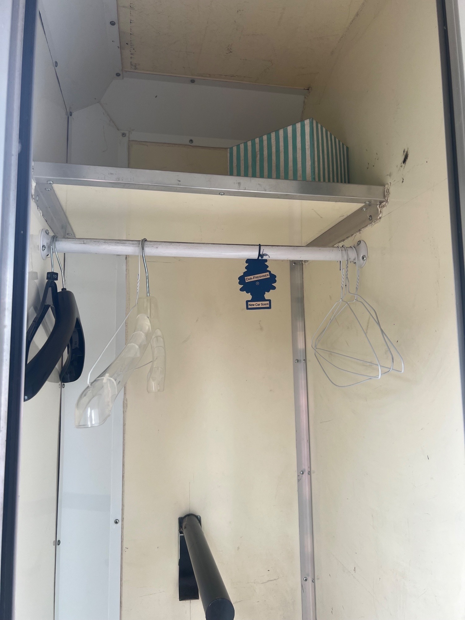Horseboxes Up to 3.5 Tonnes - Marlborough Hunter Renault Horsebox