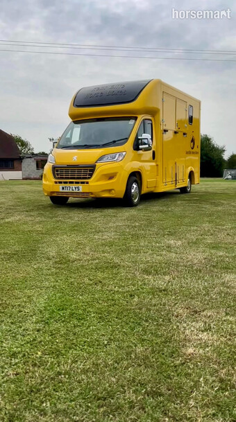 2023 Peugeot Boxer Horsebox