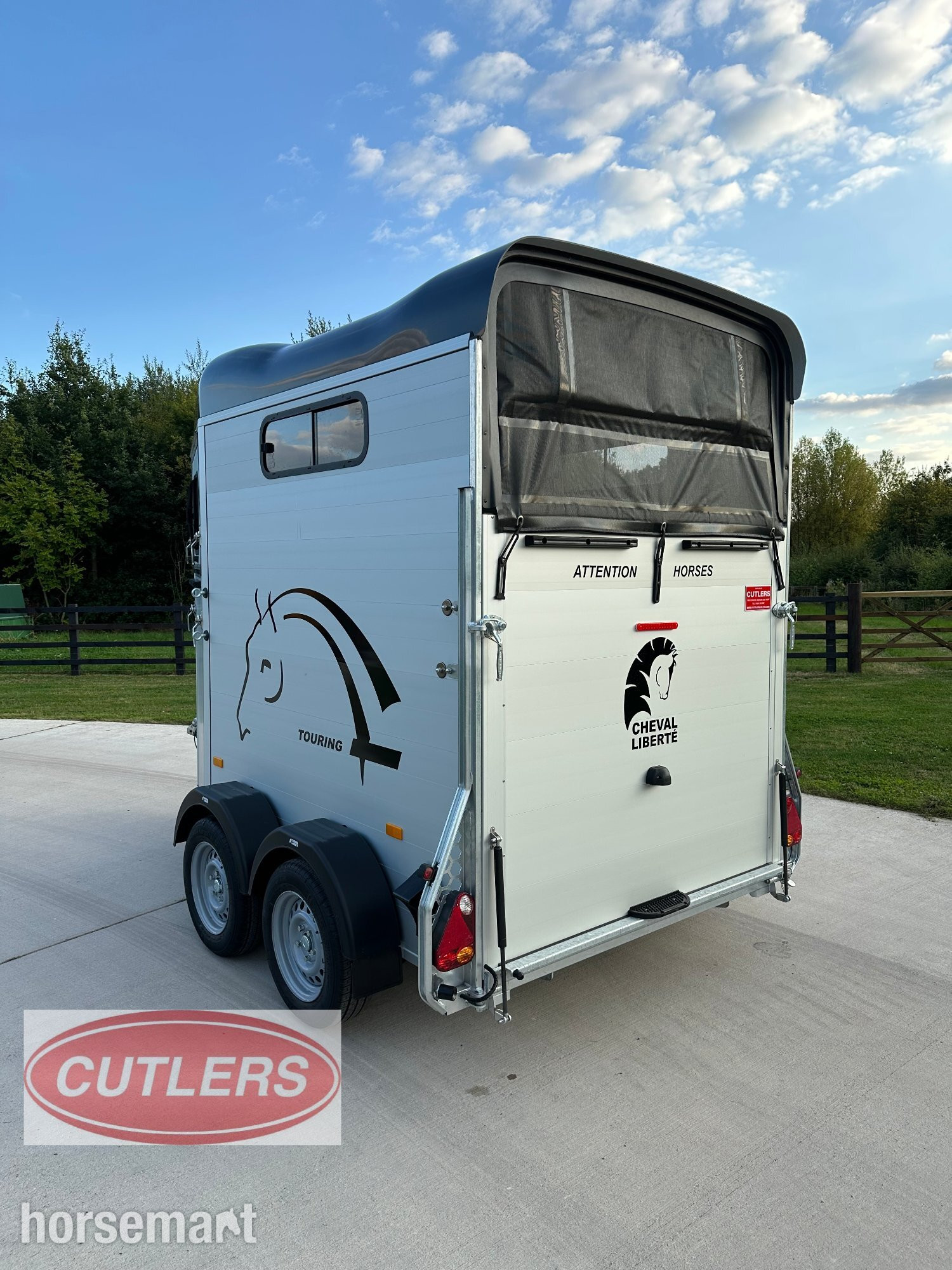 Cheval Liberte Touring Country Other Horse Trailer 