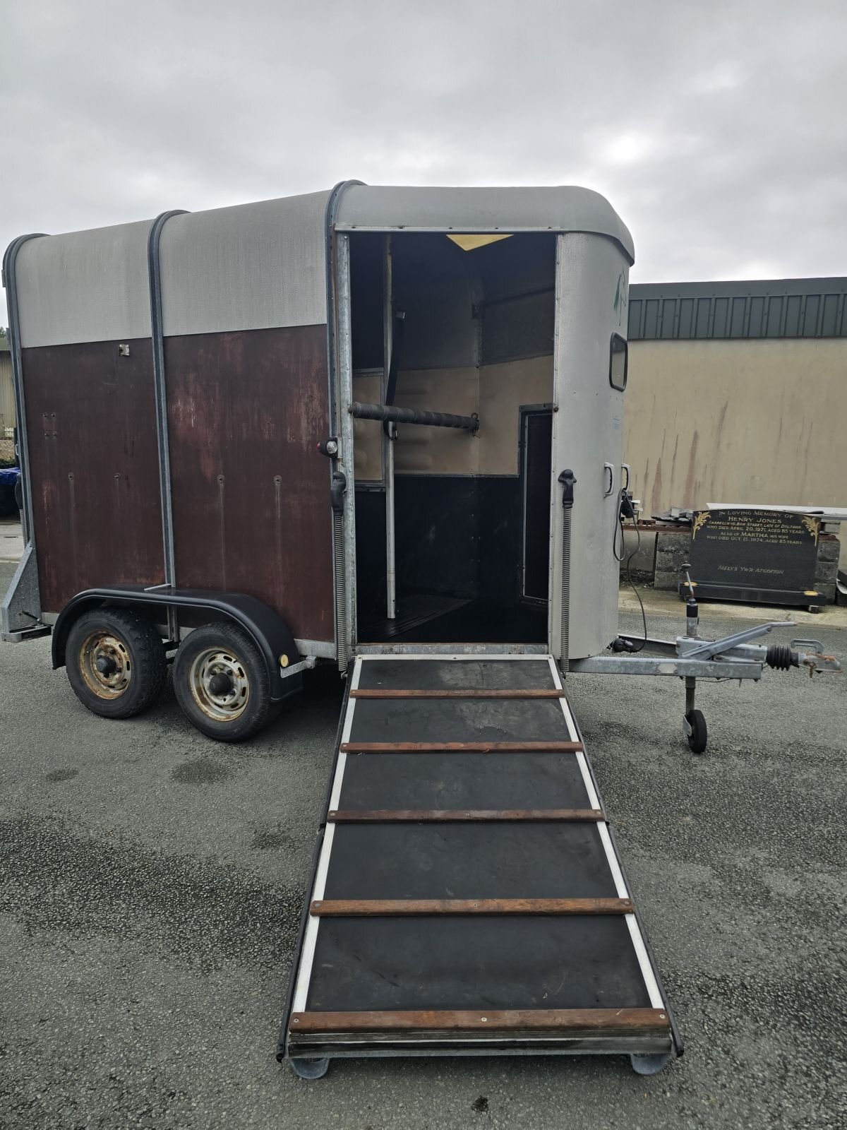  Ifor Williams HB505  Horse Trailer