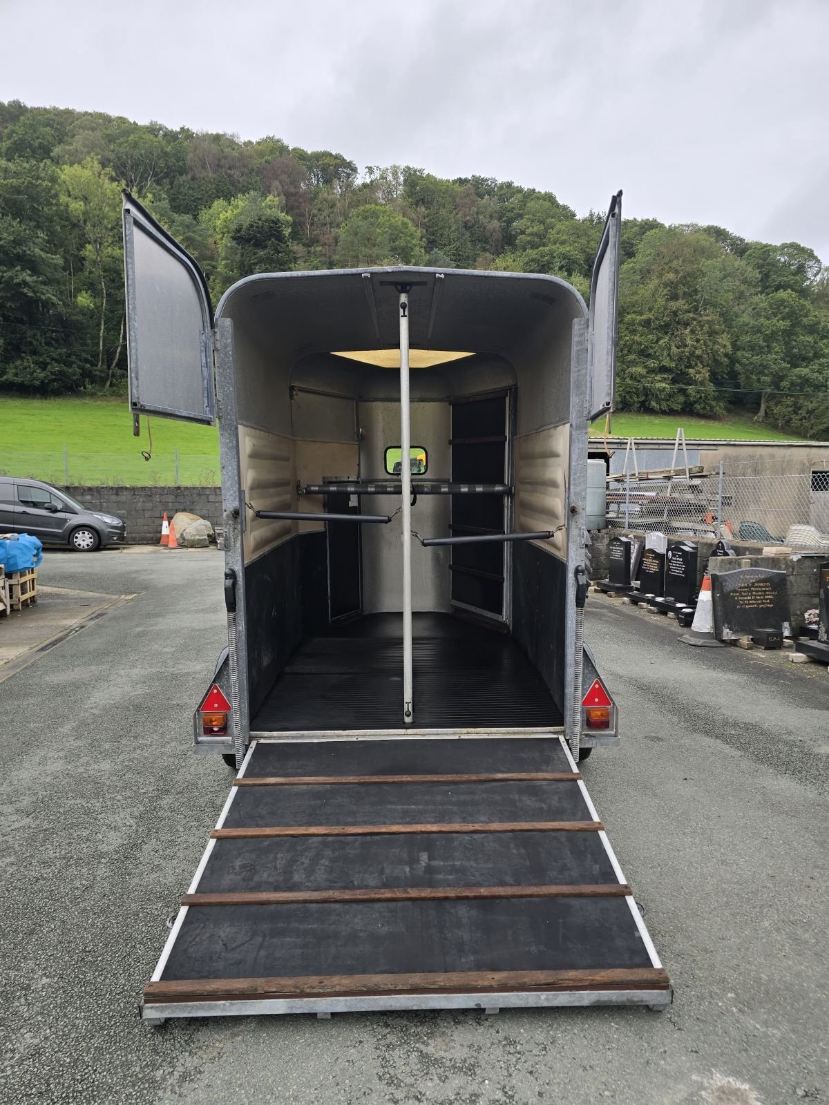 Ifor Williams HB505  Horse Trailer - Horse Trailers in 