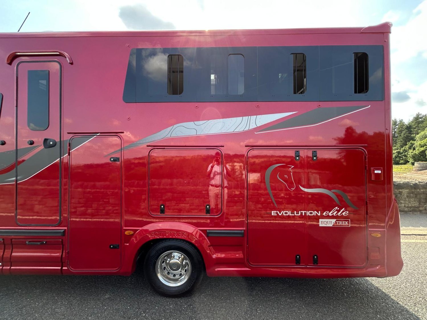 Equi-Trek Evolution Elite  Iveco Daily Horsebox 