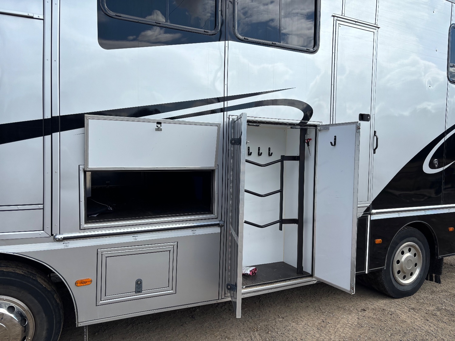  Hayling  Mercedes Horsebox