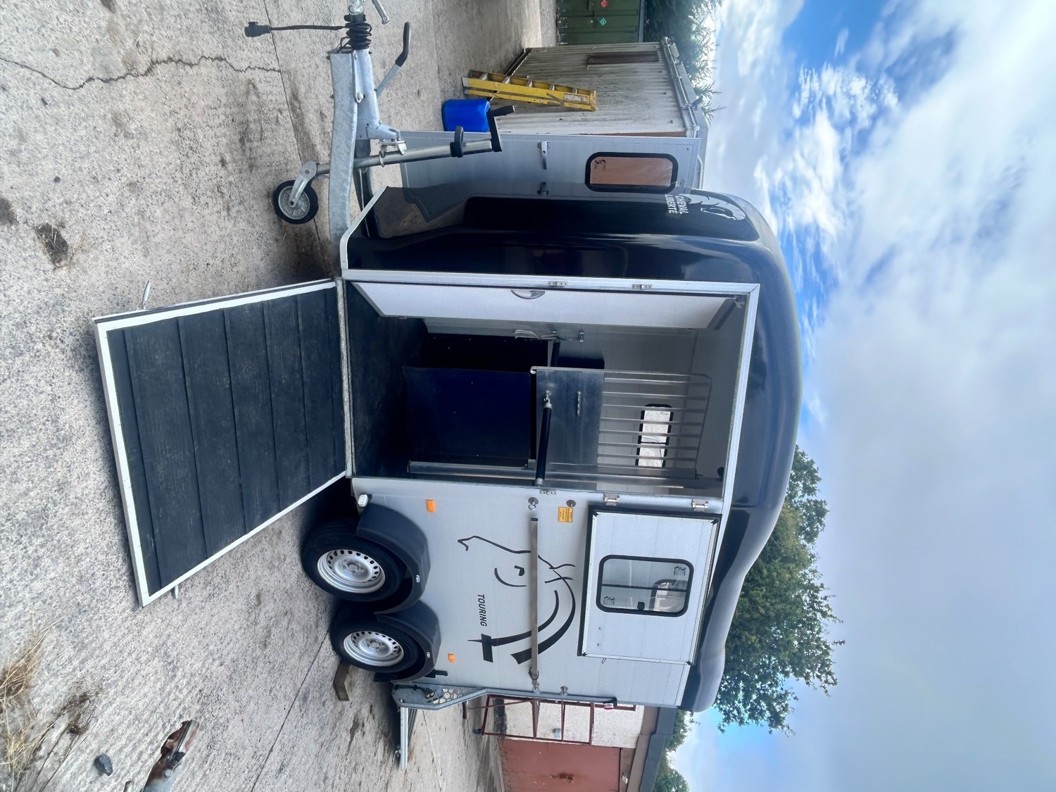 Horse Trailers - Cheval Liberte Touring Country  Horse Trailer in 
