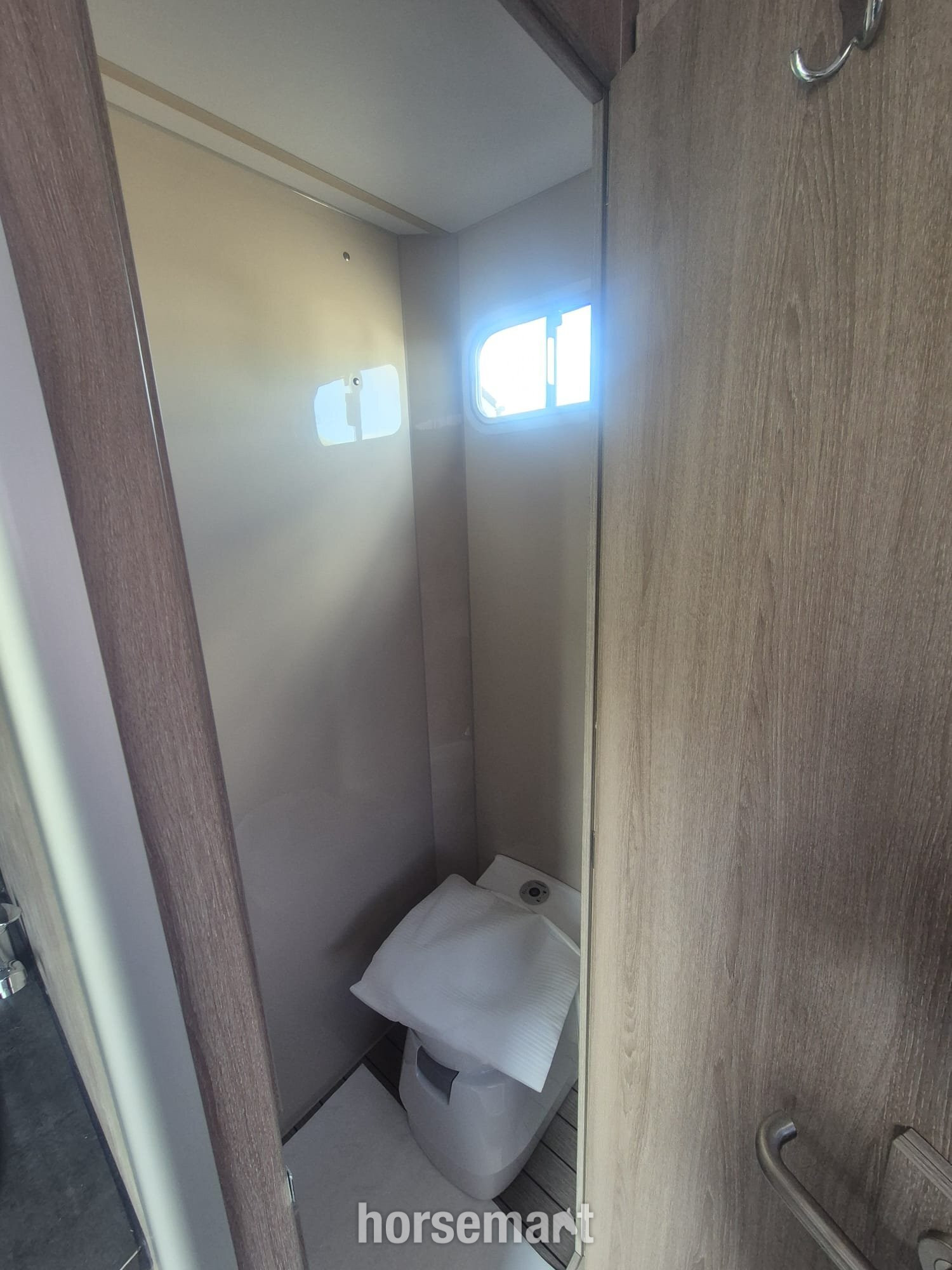 Horse Trailers - Equi-Trek Star-Treka Excel  Horse Trailer in 