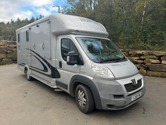 Peugeot Boxer Horsebox
