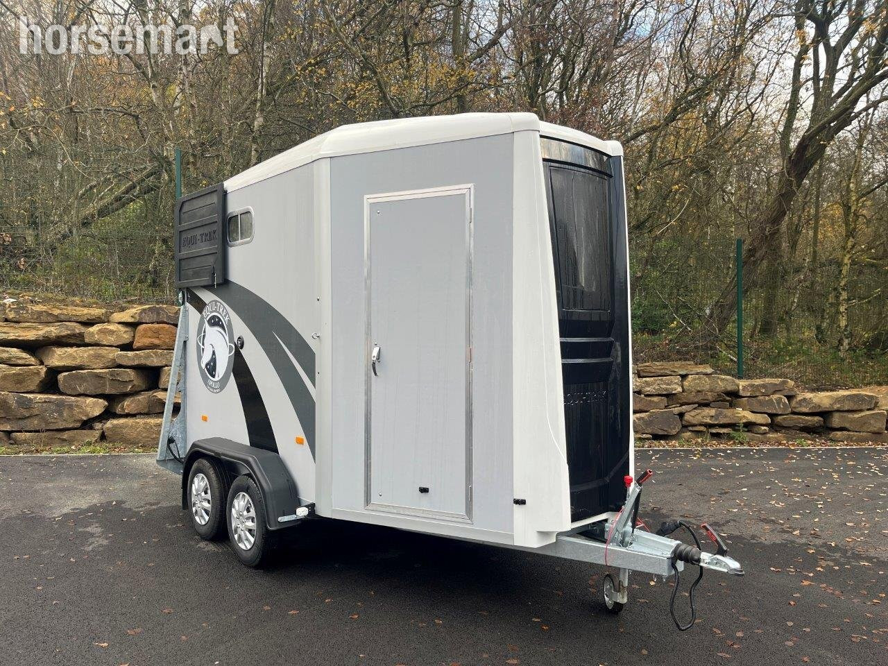 Equi-Trek Apollo Up to 3.5 tonnes Horse Trailer in 