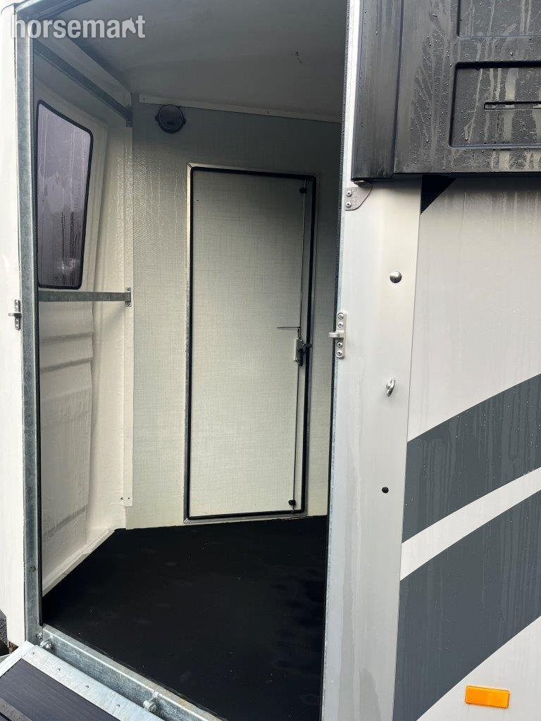 Horse Trailers - Equi-Trek Apollo Up to 3.5 tonnes Horse Trailer