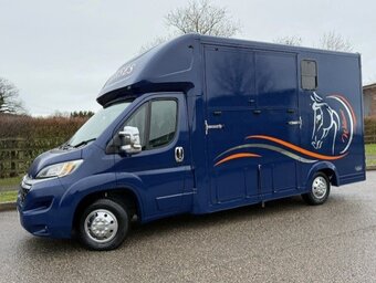 Williams Coachbuilders  Citroen Horsebox