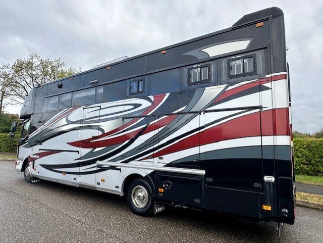 Horseboxes Over 7.6 Tonnes - Lehel  Man Horsebox