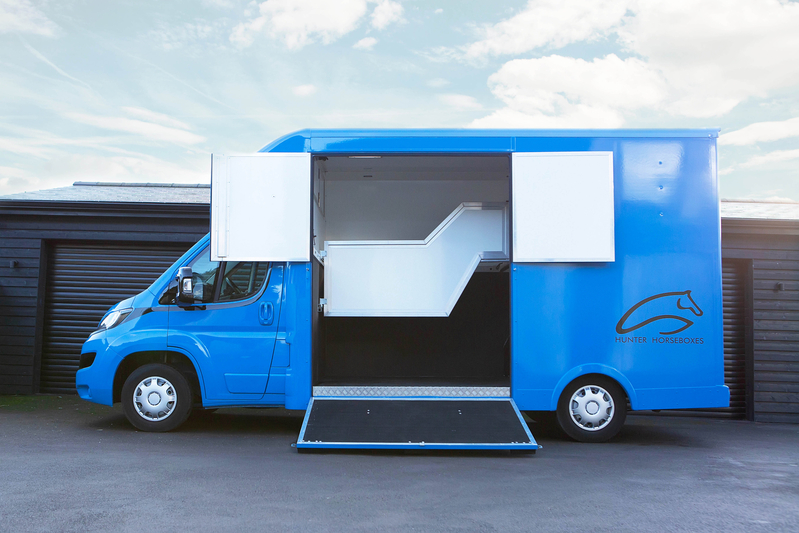 Hunter Relay  Horsebox - Horseboxes Up to 3.5 Tonnes
