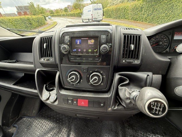 Foxy Weekender Citroen Relay Horsebox