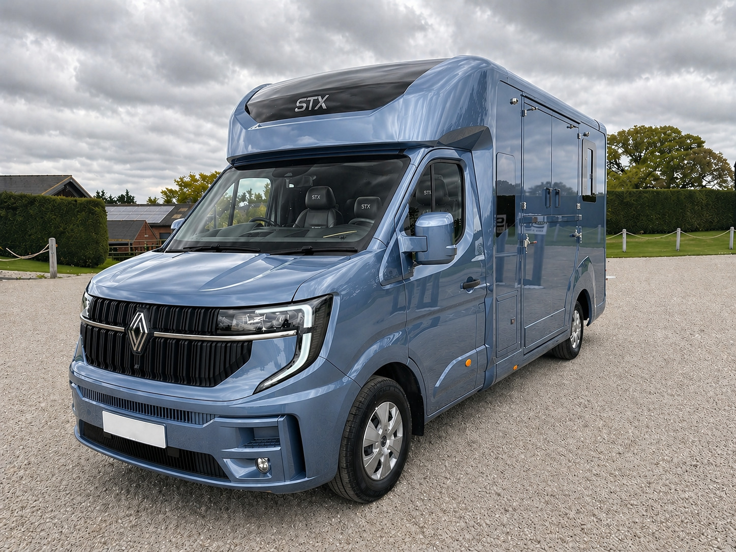 Stephex  Renault Master Horsebox 