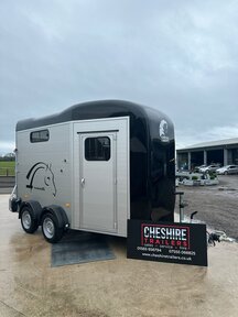Cheval Liberte Touring Country XL with Tack Room Horse Trailer