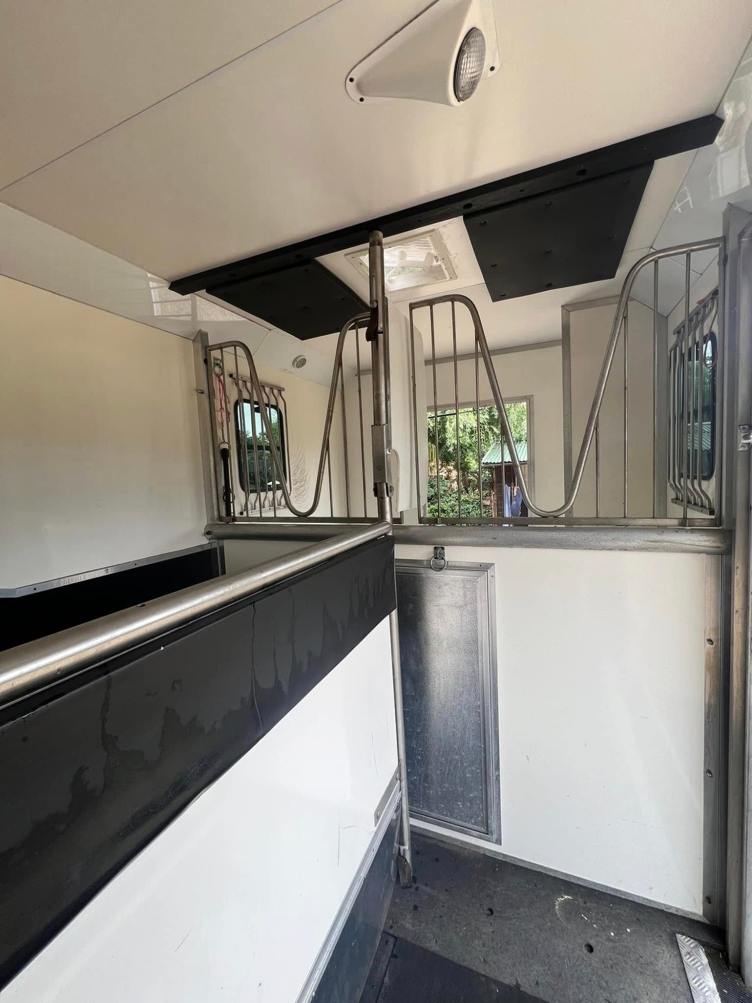 Alexanders  Fiat Horsebox - Horseboxes Up to 3.5 Tonnes