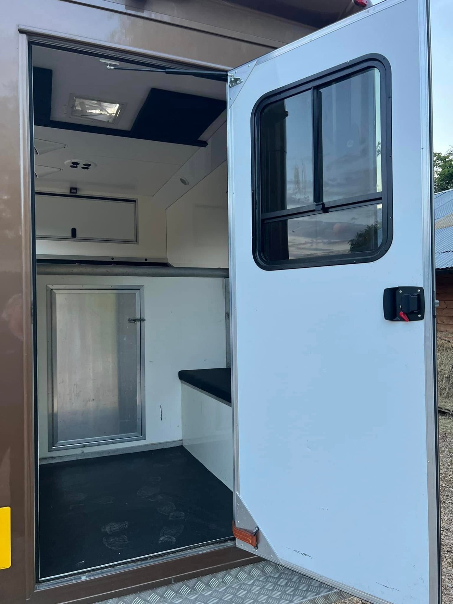Horseboxes Up to 3.5 Tonnes - Alexanders  Fiat Horsebox