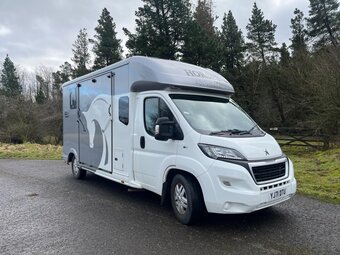 2021 Equi-Trek Super Sonic Five Excel Horsebox