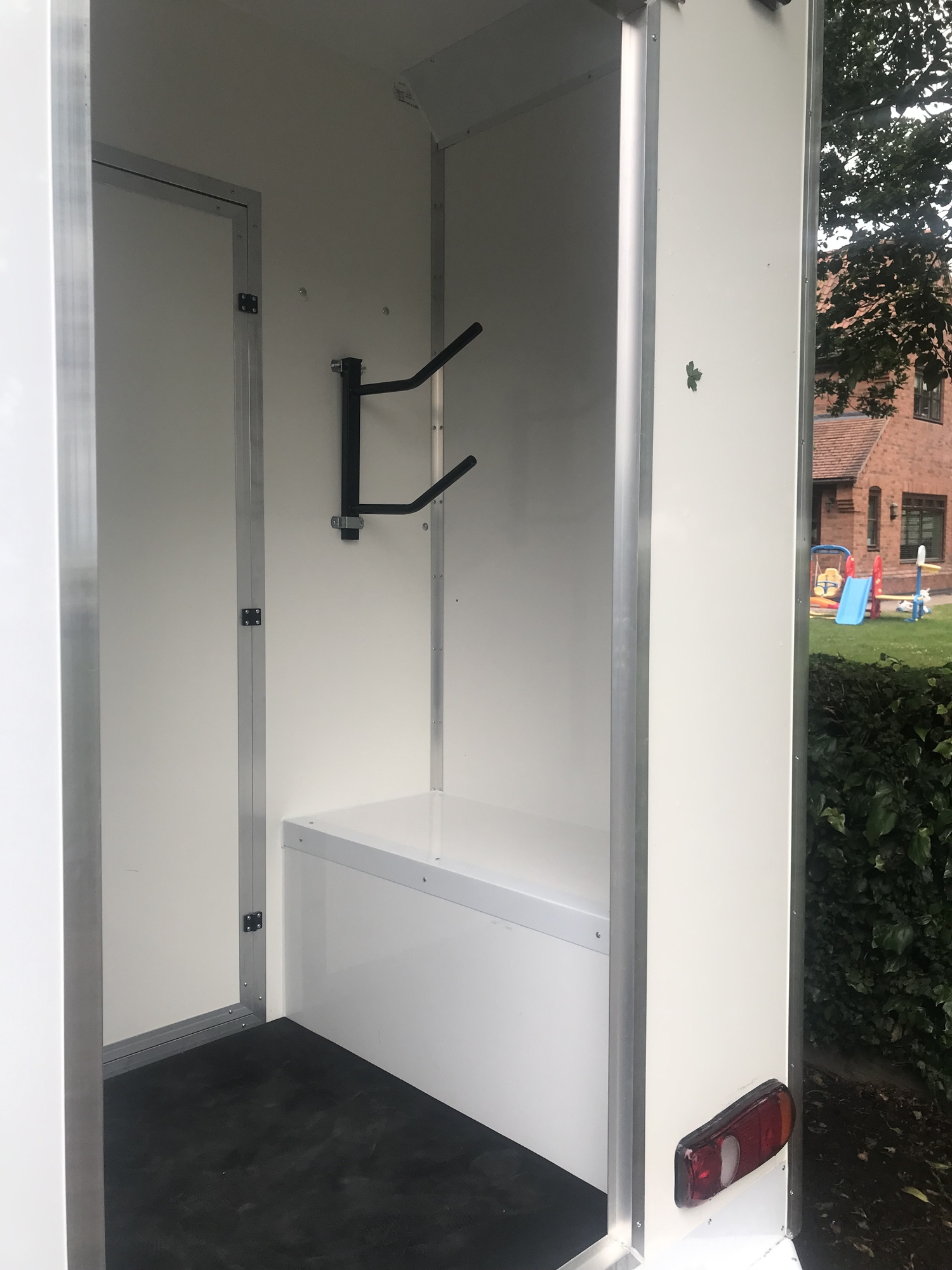 Master Renault Horsebox - Horseboxes Up to 3.5 Tonnes in 
