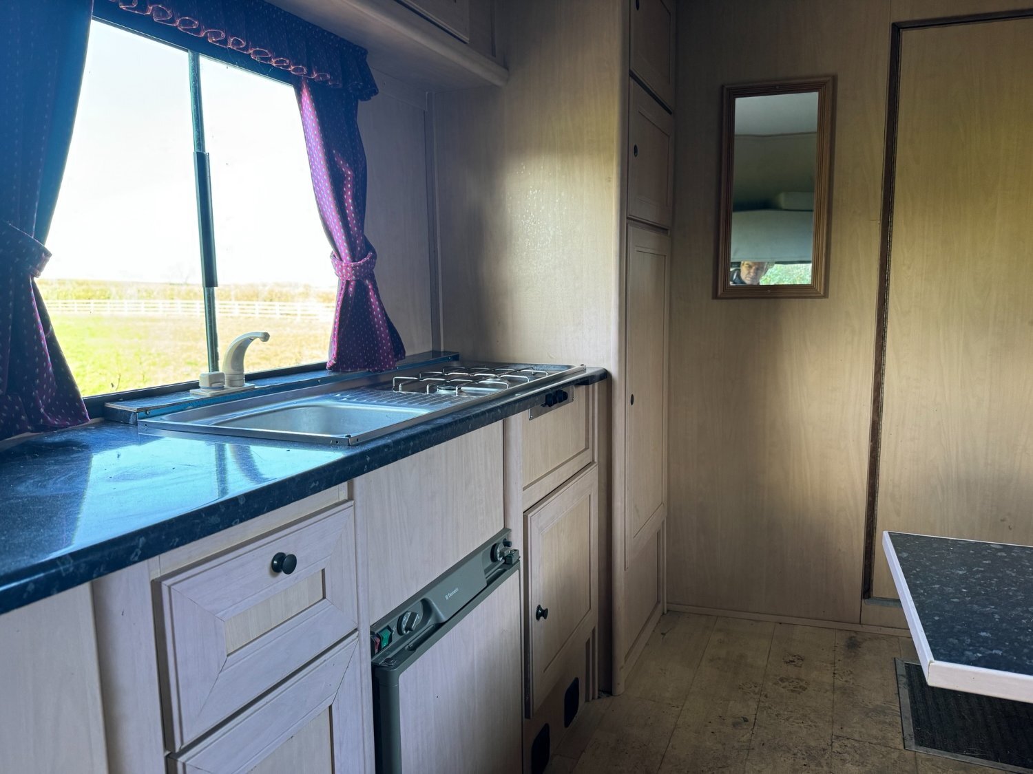 Select  Iveco-ford Horsebox - Horseboxes 3.6-7.5 Tonnes