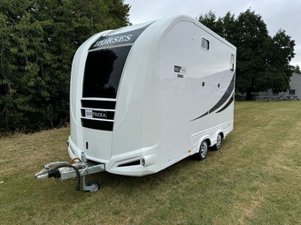 Equi-Trek Day-Treka Horse Trailer