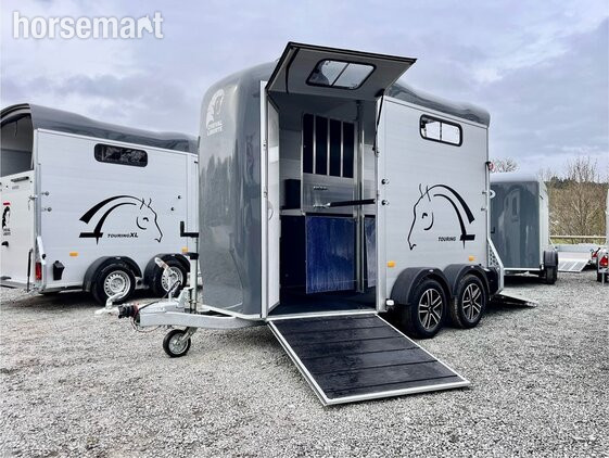 Cheval Liberte Touring Country  Horse Trailer