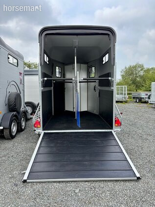 Cheval Liberte Touring Country  Horse Trailer - Horse Trailers