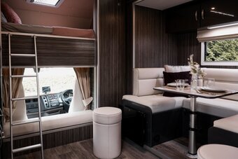 2025 DAF LF Horsebox