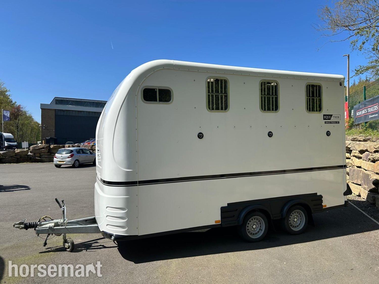 Equi-Trek Space-Treka III  Horse Trailer - Horse Trailers in 