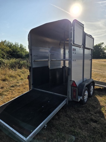 Ifor Williams HB505 Aluminium Horse Trailer