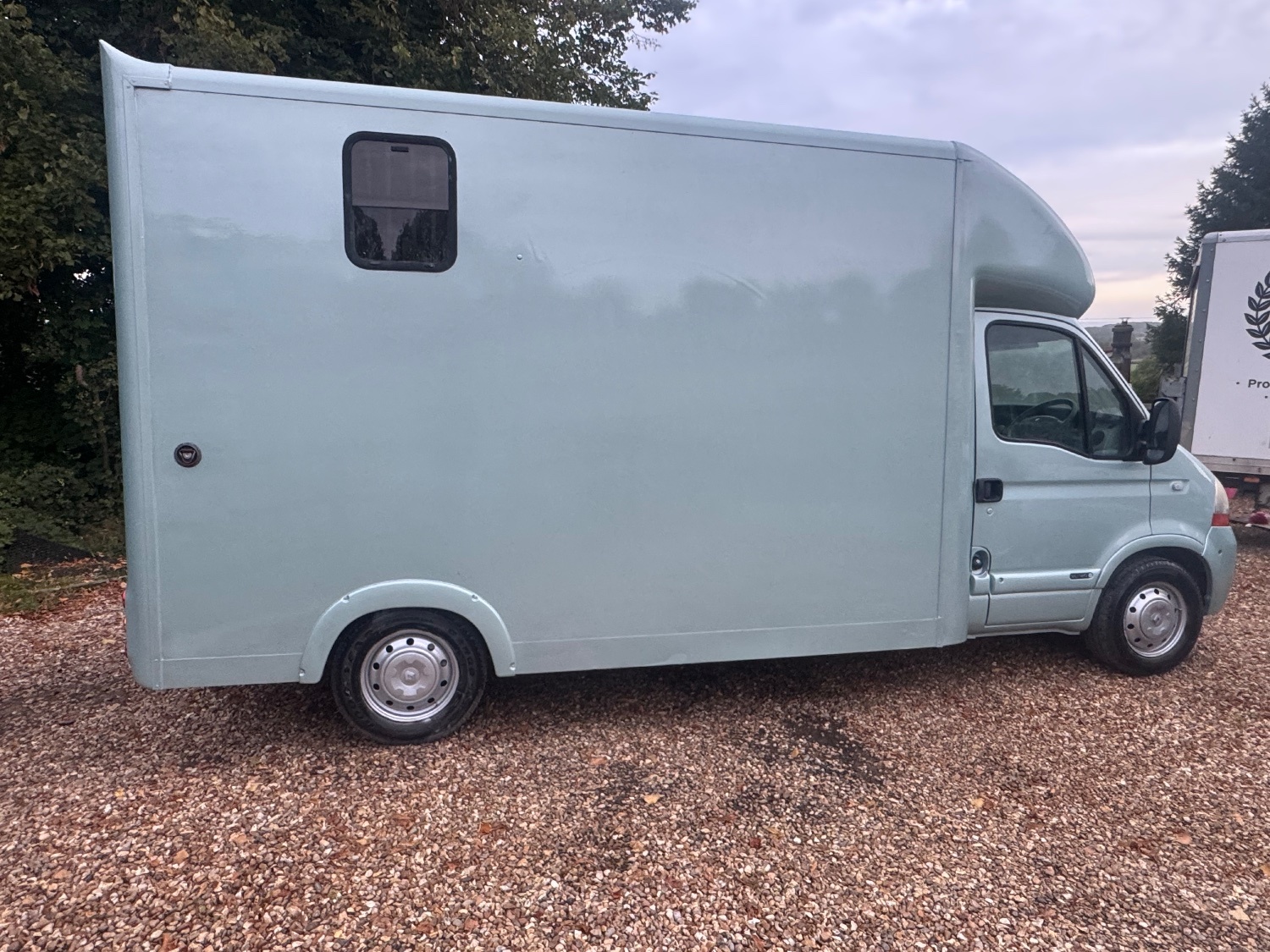 Select Unknown Renault Horsebox - Horseboxes Up to 3.5 Tonnes in 