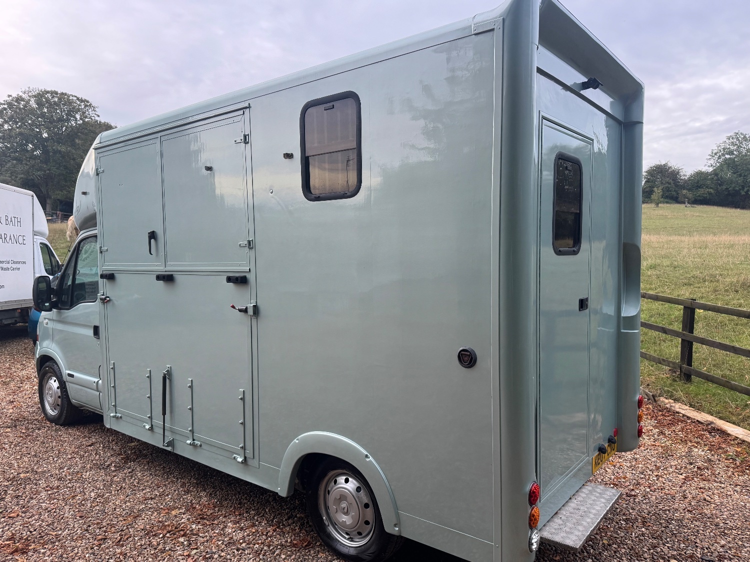 Select Unknown Renault Horsebox 