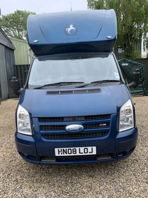 Immaculate Transit 140 T 350 , 6 speed, 3.5 ton, 08 plate, 117000mls, 2 stall.