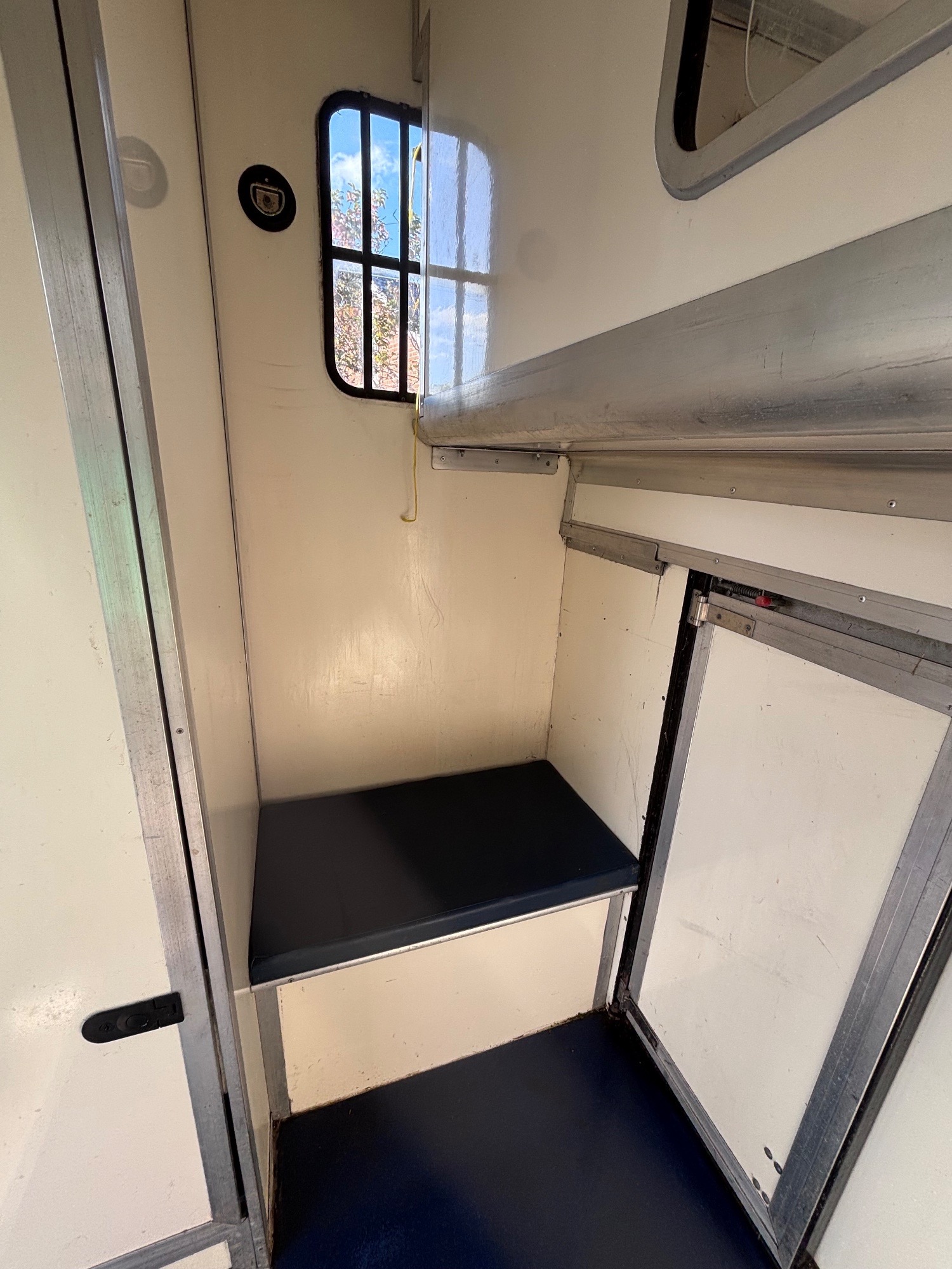 Other  Nissan Horsebox