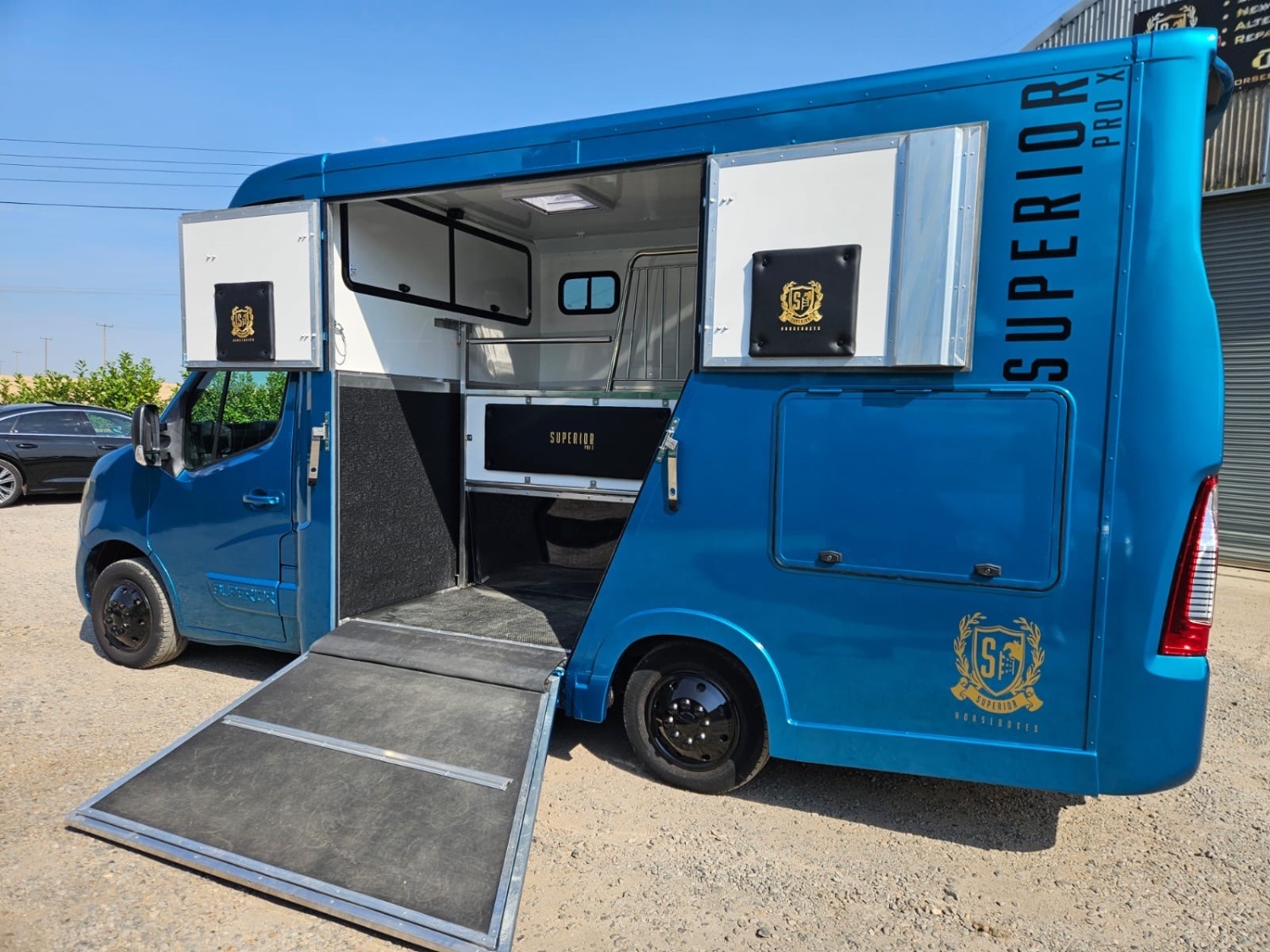  Superior Pro X Nissan Horsebox