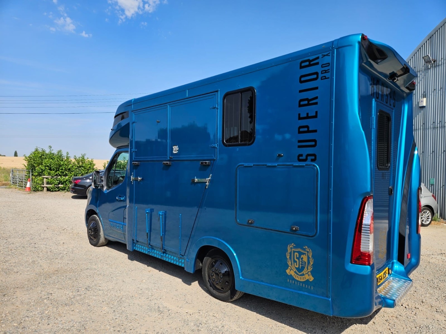 Superior Pro X Nissan Horsebox 