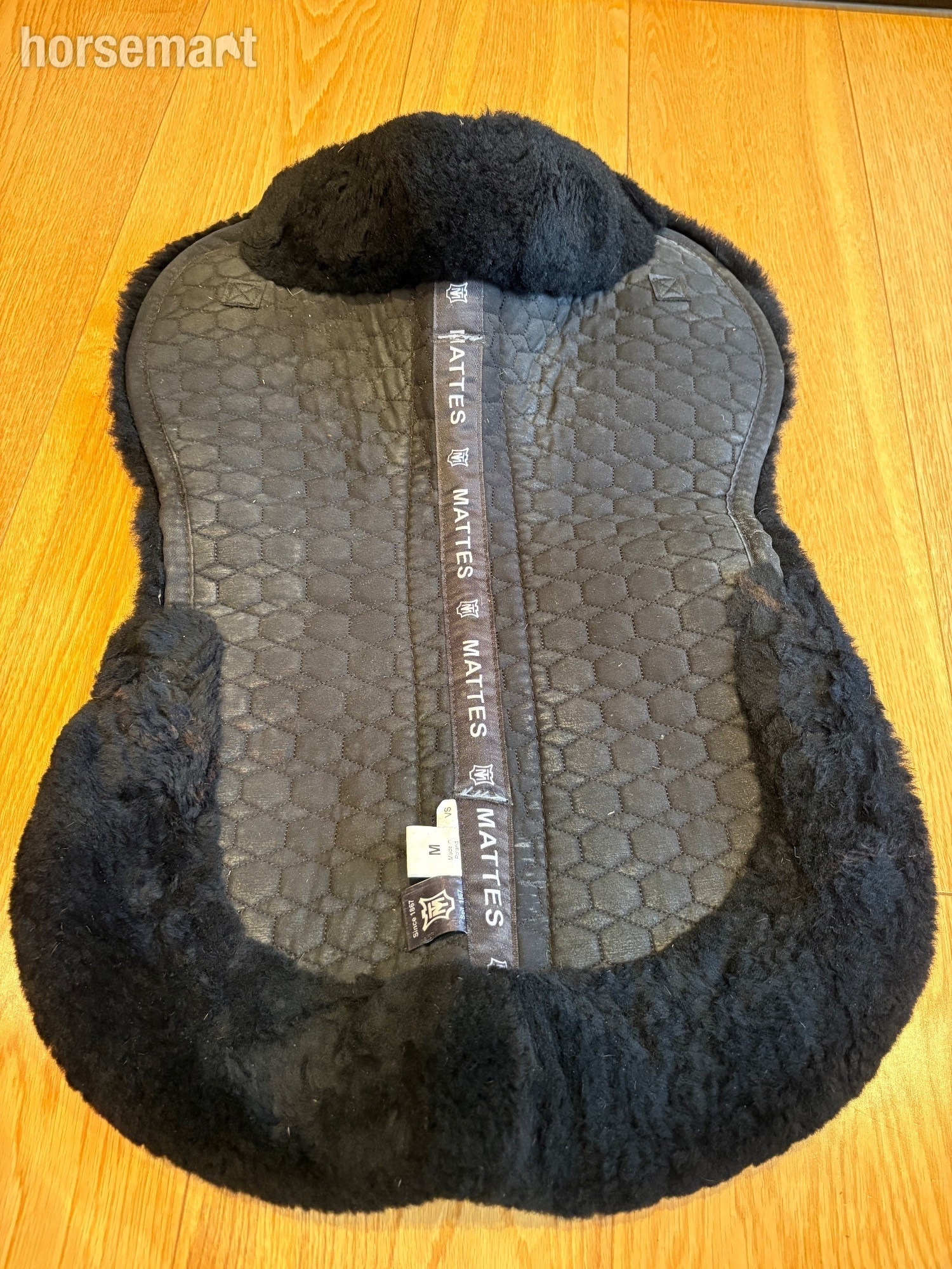Mattes Sheepskin Saddle Half Pad – Black – Size M
