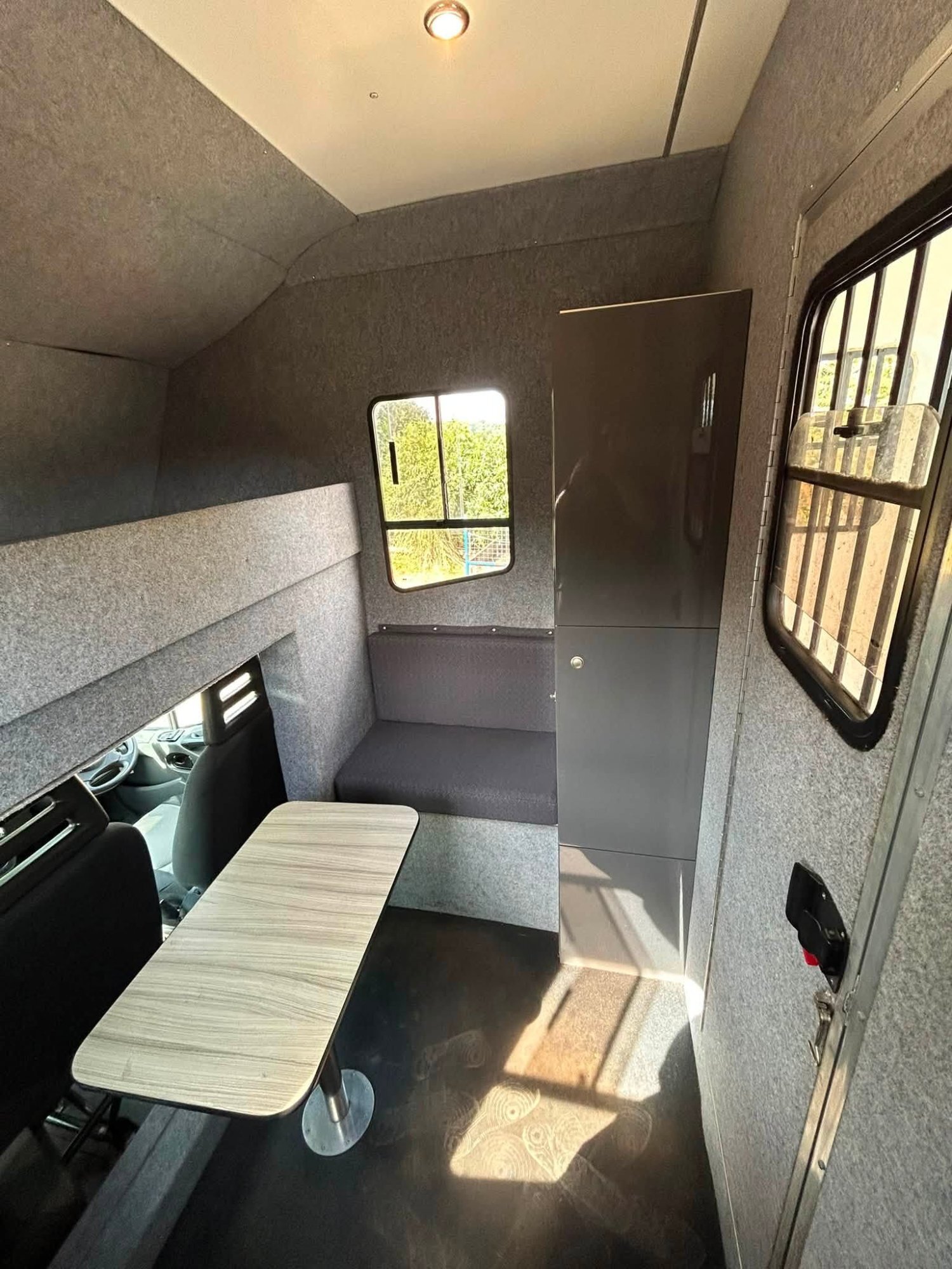 Horseboxes 3.6-7.5 Tonnes - Peper Harow Trophy Twin LWB Iveco Horsebox in 