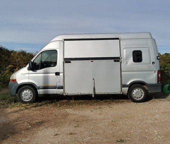 Burley Horseboxes Renault Horsebox