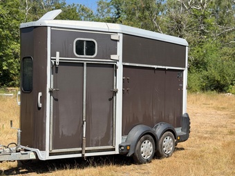 Ifor Williams HB511 Horse Trailer