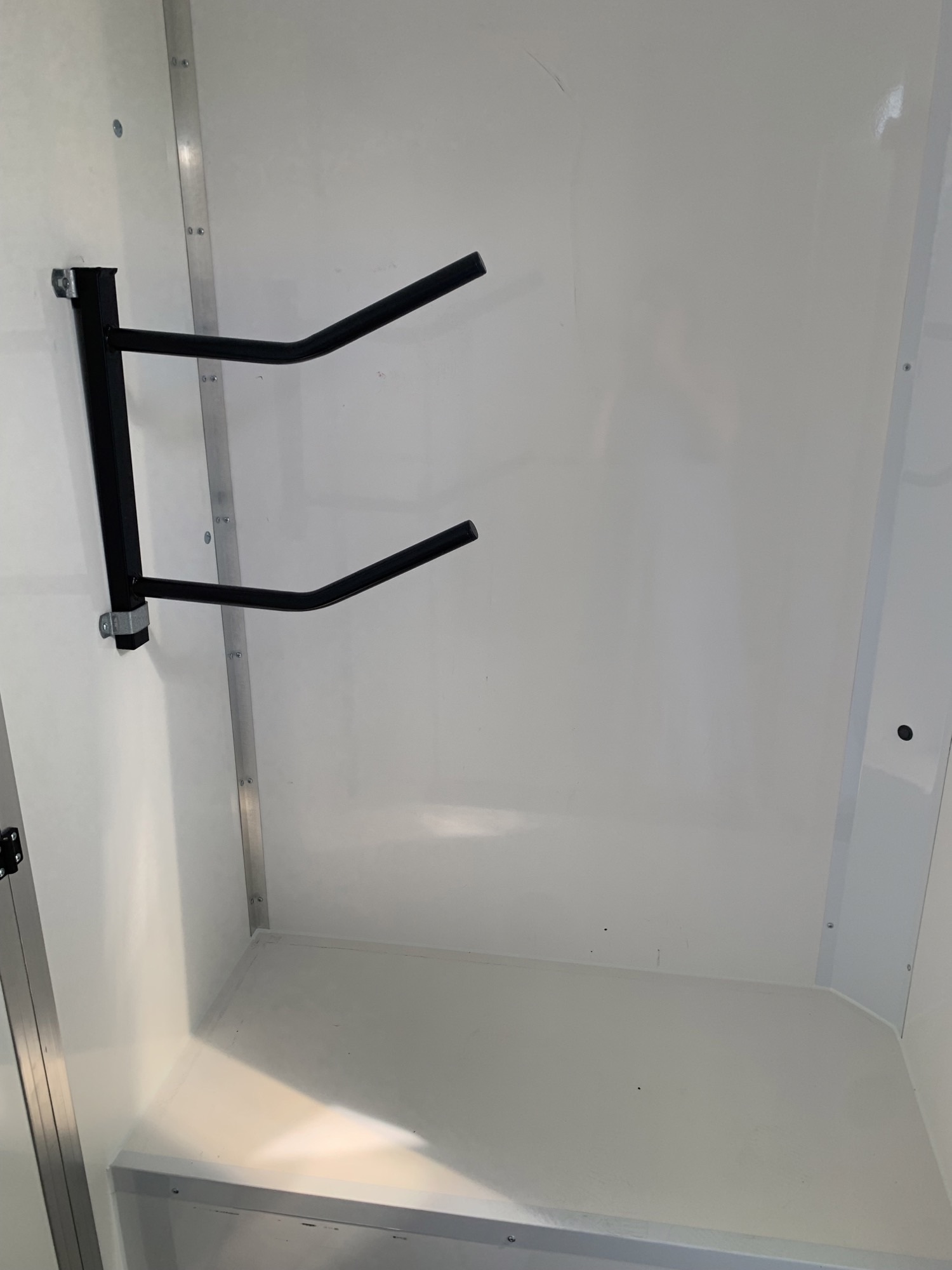 Select Hawk Peugeot Horsebox - Horseboxes Up to 3.5 Tonnes