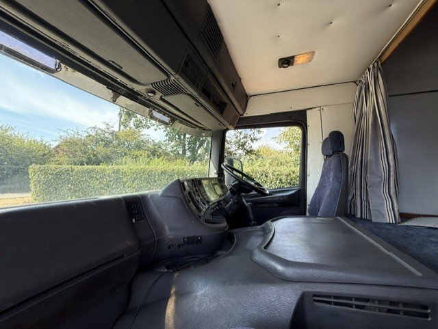 K AND P  Coach builders Scania 310 18 ton  Horsebox - Horseboxes Over 7.6 Tonnes