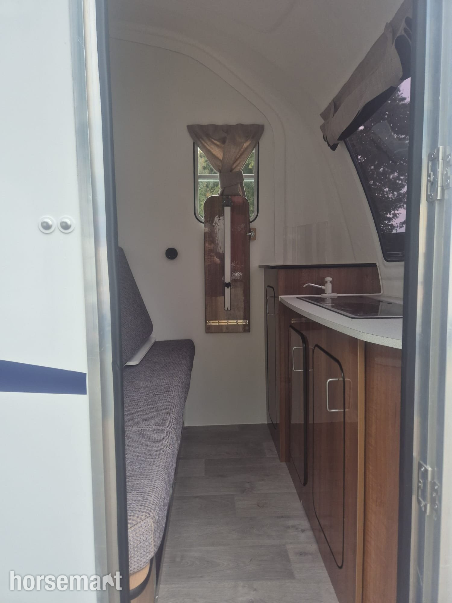  Equi-Trek Night-Treka Excel  Horse Trailer