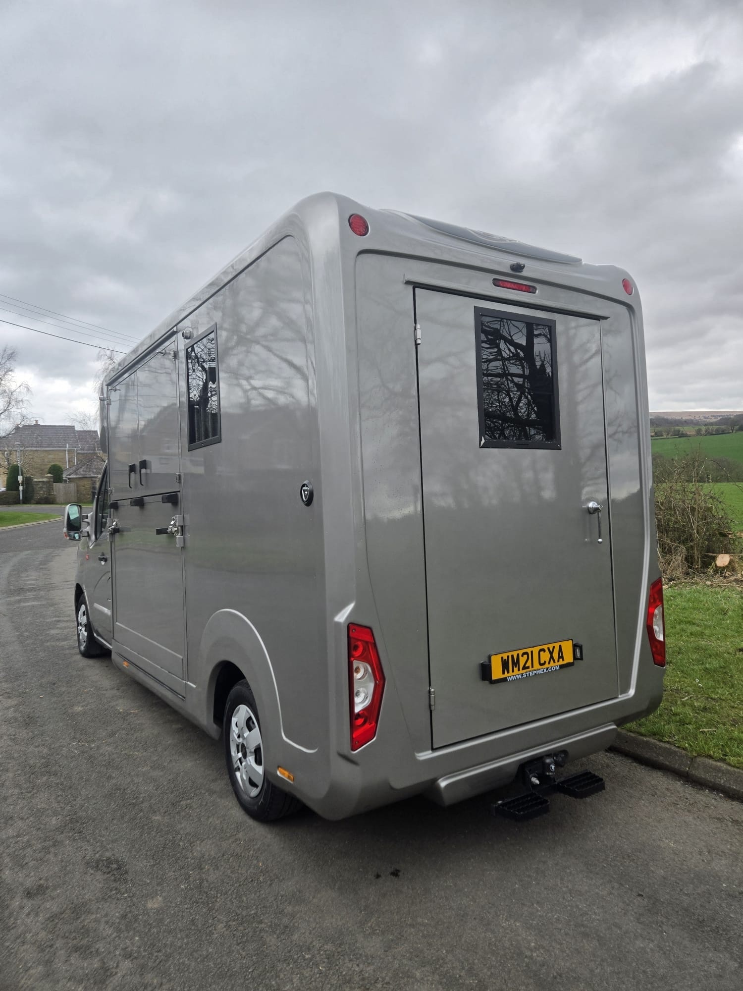 Horseboxes Up to 3.5 Tonnes - Stephex  Renault Horsebox in 