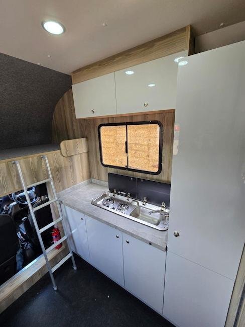 Peper Harow Trophy Twin Iveco Horsebox - Horseboxes 3.6-7.5 Tonnes in 
