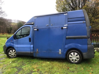 Vauxhall Vivaro Horsebox