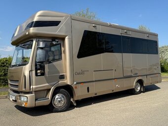 Oakley Supreme Iveco Eurocargo 75E18 Horsebox