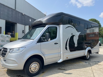 Equi-Trek Elegance  Mercedes-Benz Horsebox