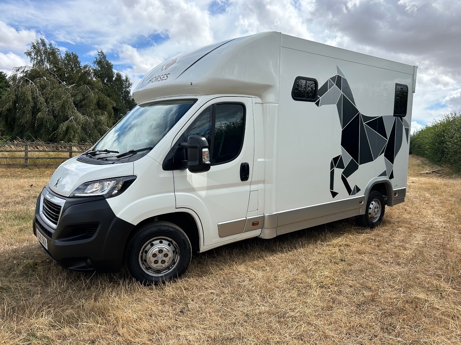 Overlander R160 Peugeot Horsebox