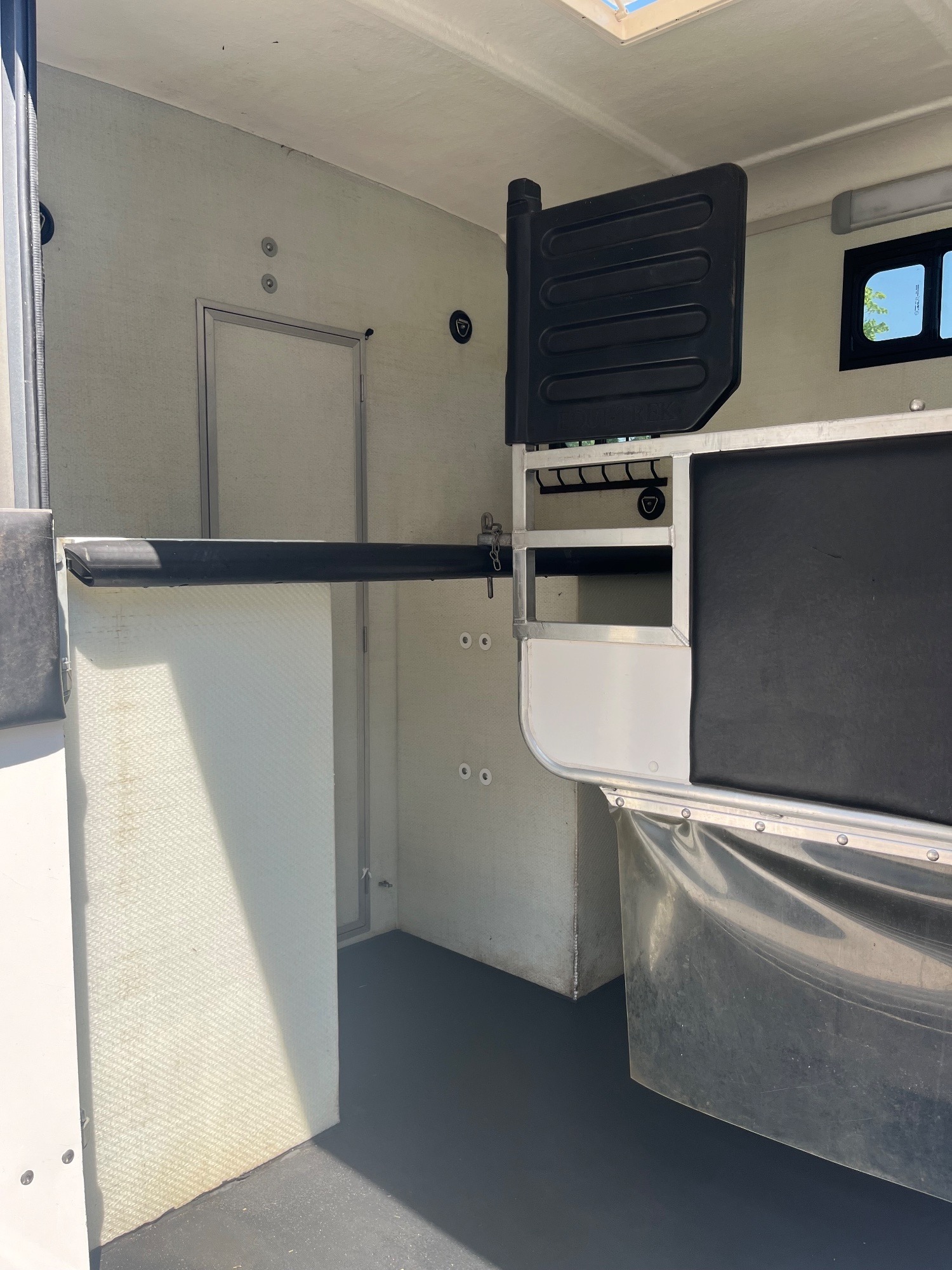 Horseboxes 3.6-7.5 Tonnes - Equi-Trek Victory Excel Peugeot Horsebox in 