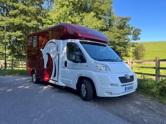 Peugeot Boxer Horsebox
